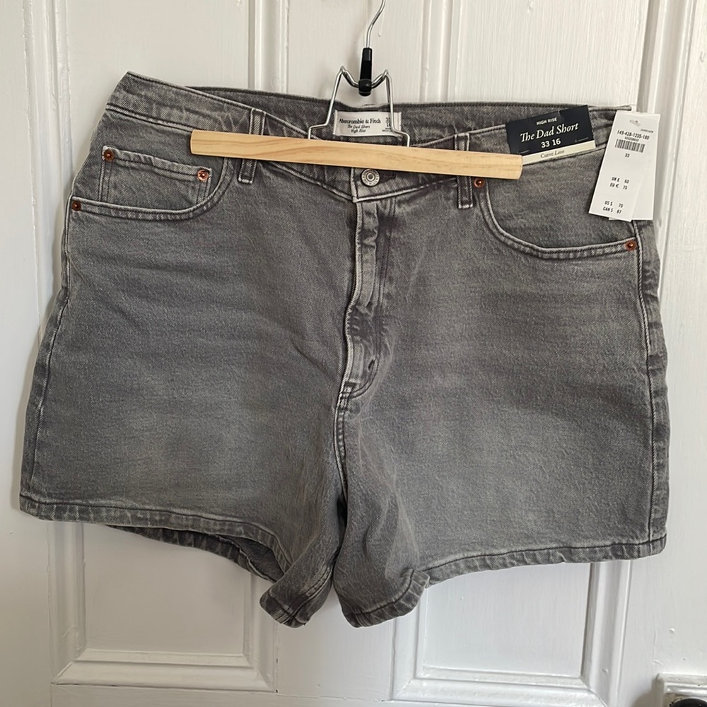 Abercrombie NWT Curve Love Dad Short 33 16